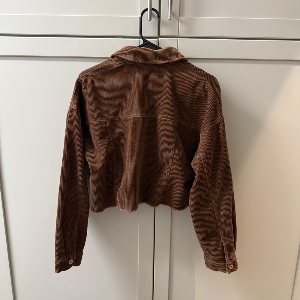 Forever 21 Womens Brown Corduroy Cropped Trucker Jacket Raw Hem Size Medium - Picture 5 of 7